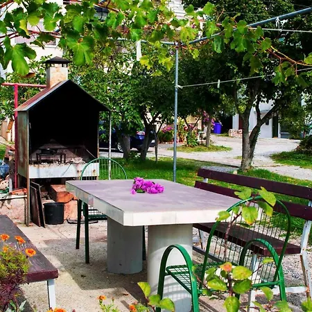 Seline/paklenica Riviera 35780 Seline